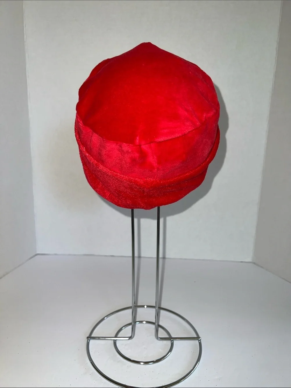 Kids Red Velvet Bow Accent Hat with Pearl Button​
